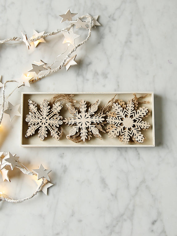 Nine Large Natural Snowflake Decoration Set