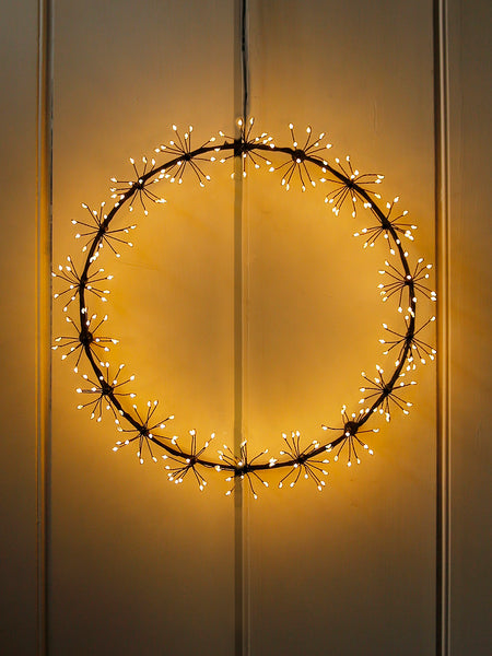 Starburst Illuminated Wreath