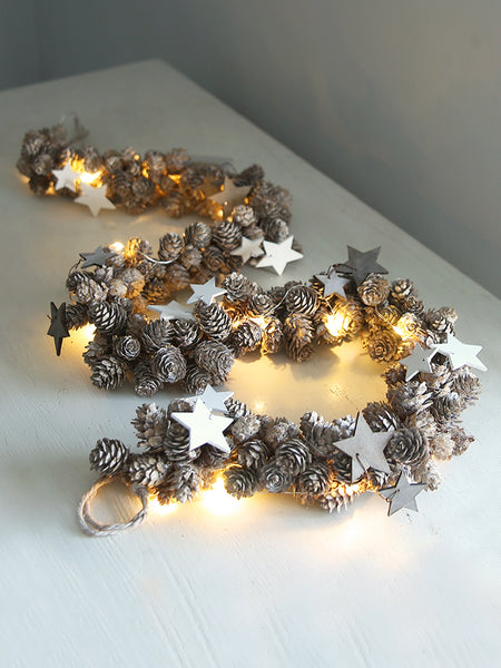 Pinecones And Stars Cluster Light Garland