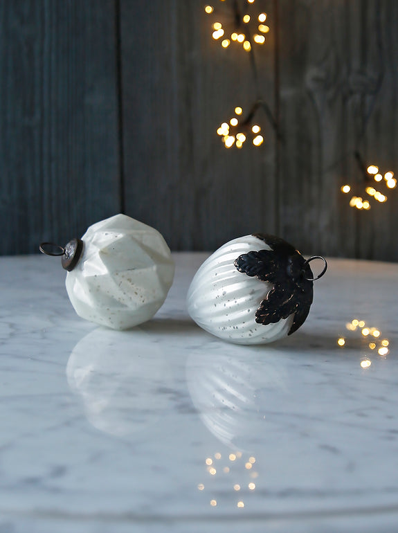 Antique White Christmas Bauble