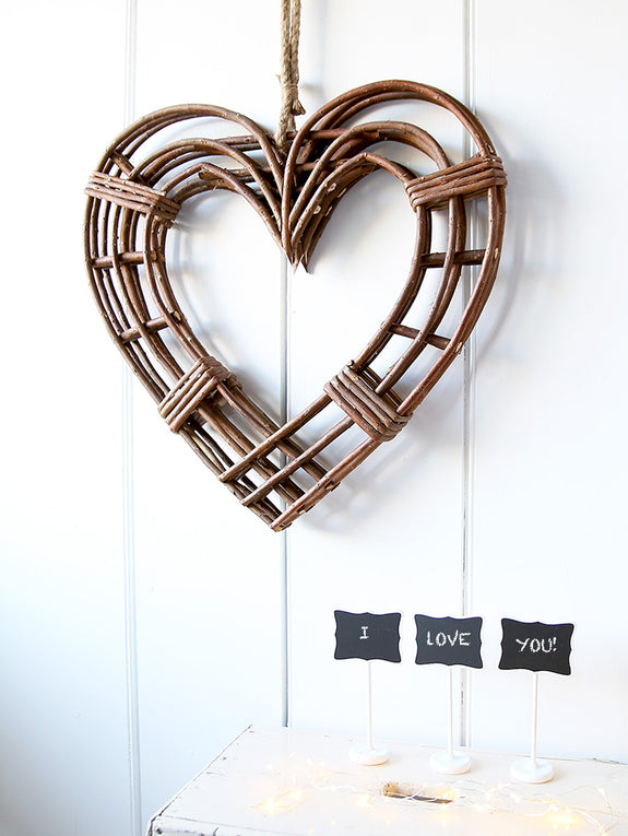 Natural Willow Hanging Heart